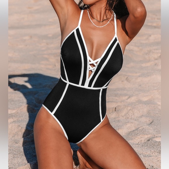 CUPSHE Monochrome Plunging Crossback Slim & Sculpt One Piece Swimsuit Size L - Picture 3 of 10